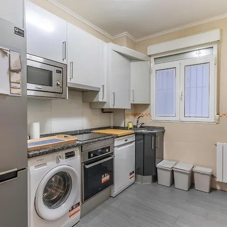 Market With Parking By Aston Appartement Bilbao